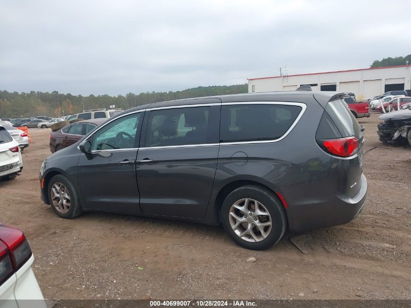 2017 Chrysler Pacifica Touring Plus VIN: 2C4RC1BG4HR823594 Lot: 40699007