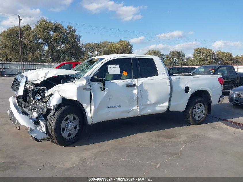 2007 Toyota Tundra Sr5 5.7L V8 VIN: 5TFBV54117X008894 Lot: 40699024