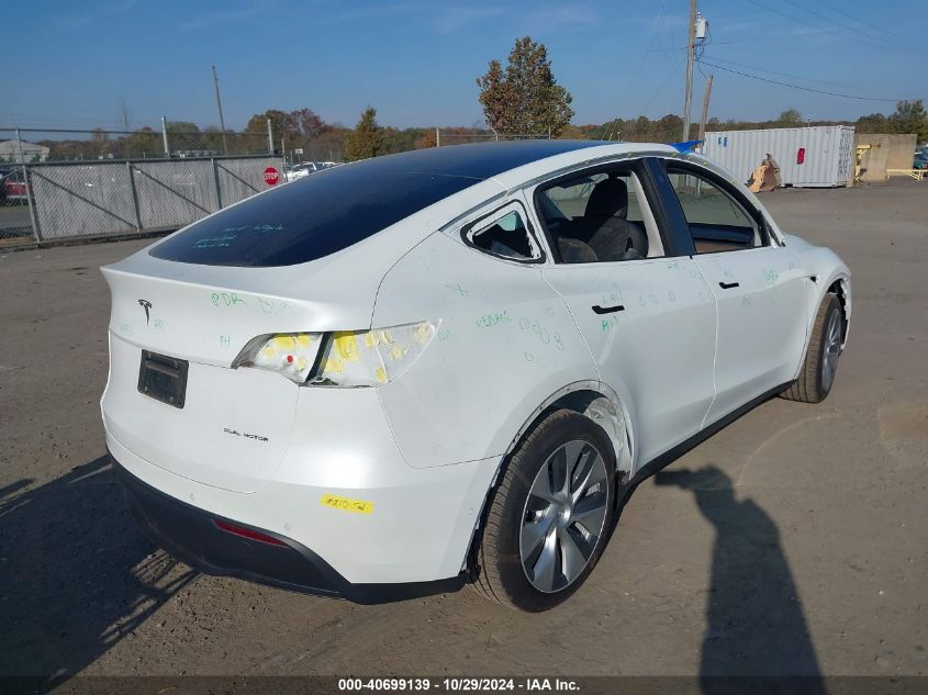 VIN 7SAYGDEE2NF319289 2022 Tesla Model Y, Long Rang... no.4