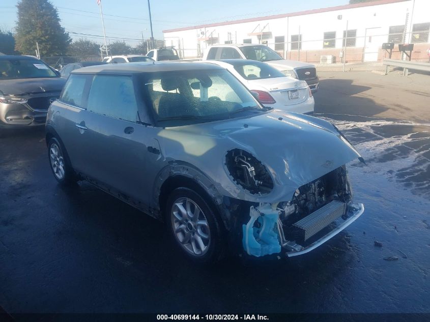 2021 Mini Hardtop Cooper VIN: WMWXR3C01M2N01570 Lot: 40699144