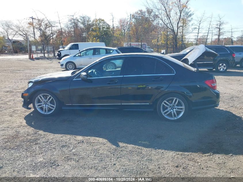 2013 Mercedes-Benz C 300 Luxury 4Matic/Sport 4Matic VIN: WDDGF8AB6DR275438 Lot: 40699354