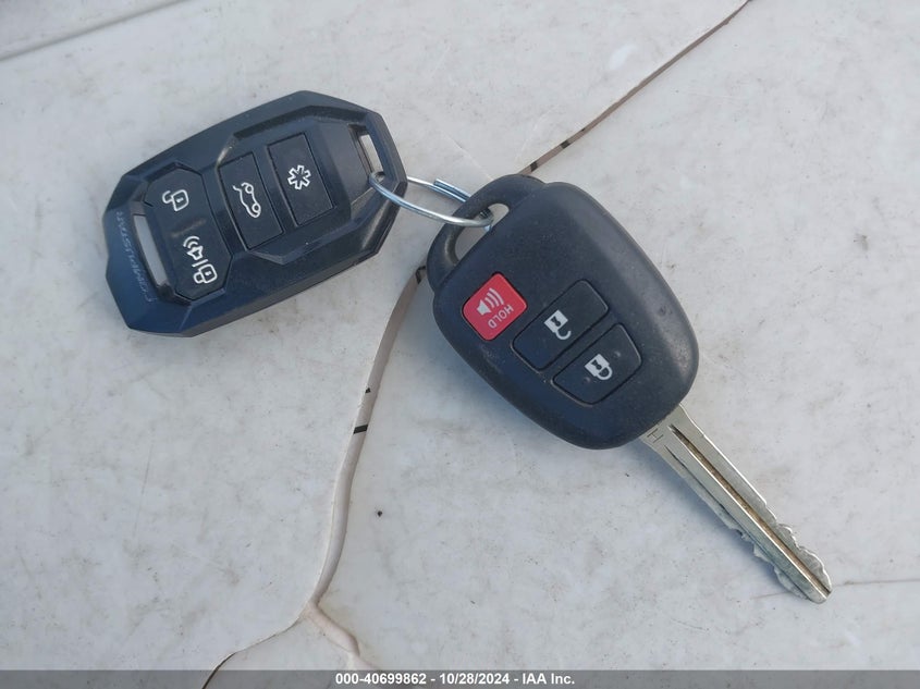 2018 TOYOTA RAV4 LE - 2T3BFREV9JW853199