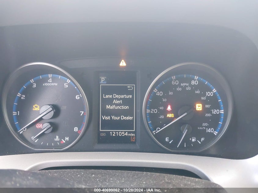 2018 TOYOTA RAV4 LE - 2T3BFREV9JW853199