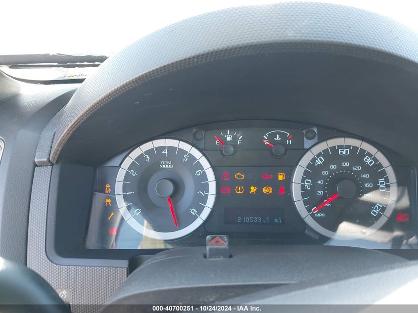 2011 Ford Escape Limited VIN: 1FMCU0EGXBKC30803 Lot: 40700251