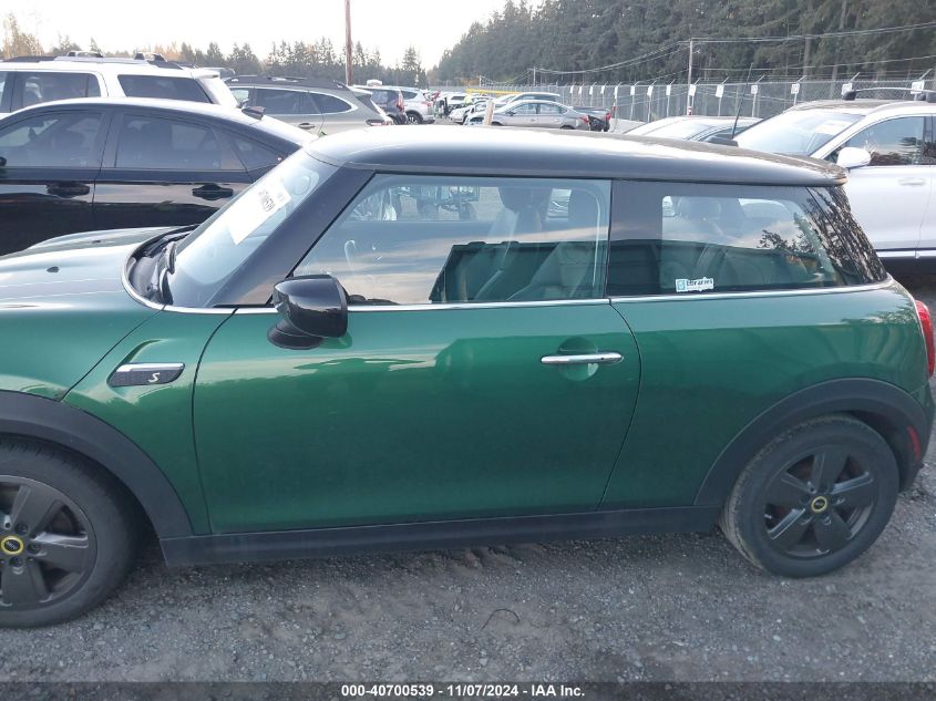 2022 Mini Se Hardtop Cooper VIN: WMW13DJ03N2R54185 Lot: 40700539