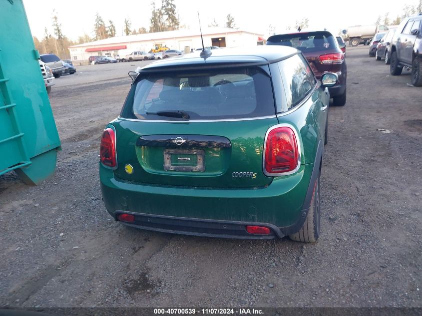 2022 Mini Se Hardtop Cooper VIN: WMW13DJ03N2R54185 Lot: 40700539