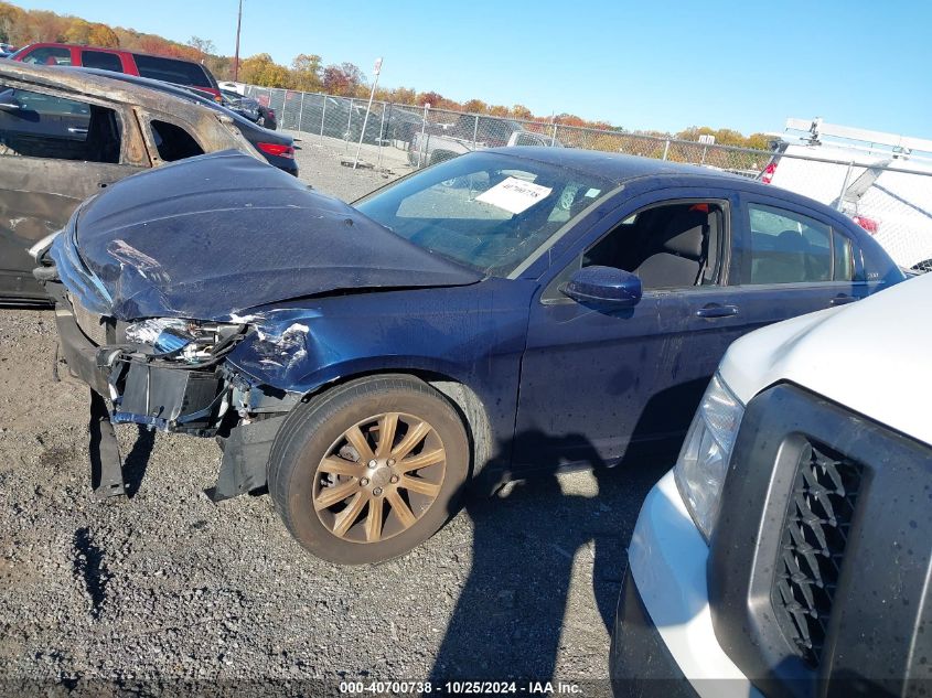 2013 Chrysler 200 Touring VIN: 1C3CCBBBXDN611794 Lot: 40700738