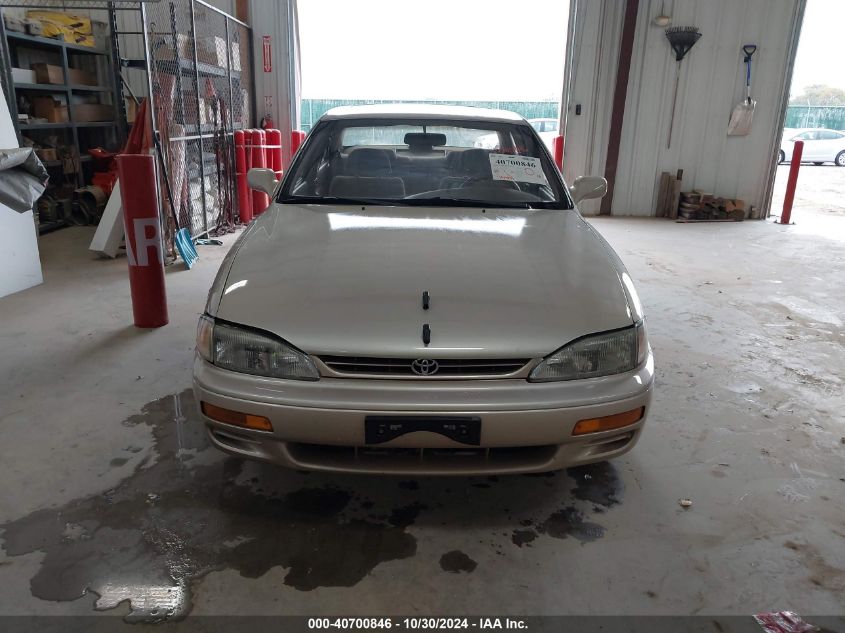 1995 Toyota Camry Le VIN: 4T1GK12E0SU096730 Lot: 40700846