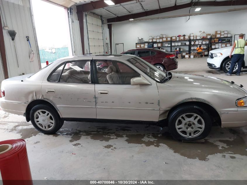 1995 Toyota Camry Le VIN: 4T1GK12E0SU096730 Lot: 40700846