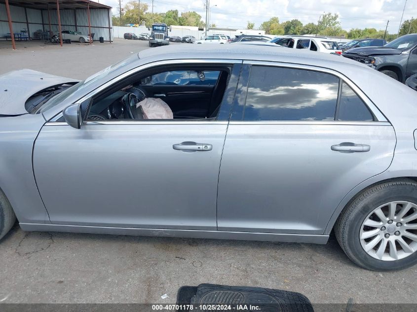 VIN 2C3CCAAG5DH561208 2013 Chrysler 300, Motown no.14