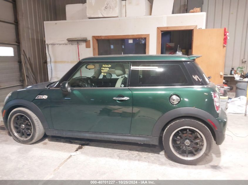 2011 Mini Cooper S VIN: WMWSV3C55BTY10757 Lot: 40701227