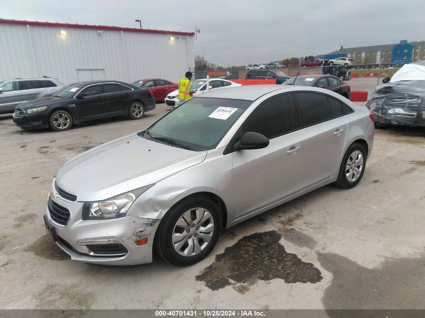 VIN 1G1PA5SH4F7213392 2015 CHEVROLET CRUZE no.2