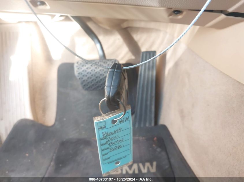 2011 BMW 328I VIN: WBAPH7C59BE851210 Lot: 40703197