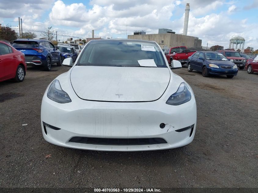 2024 Tesla Model Y Long Range Dual Motor All-Wheel Drive VIN: 7SAYGDEE0RF037545 Lot: 40703563