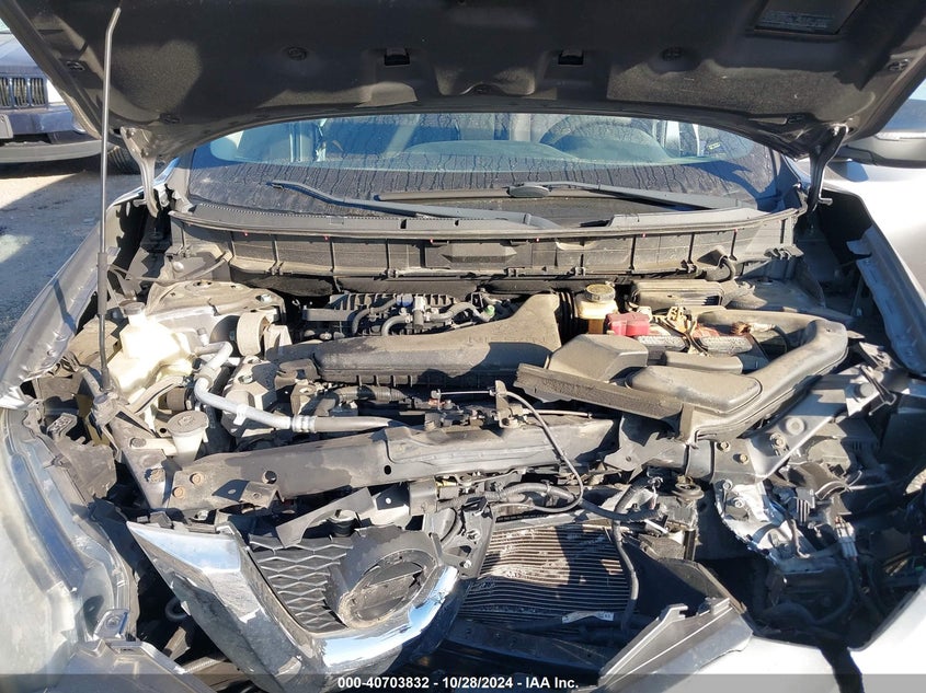 2015 NISSAN ROGUE S - KNMAT2MV2FP567937