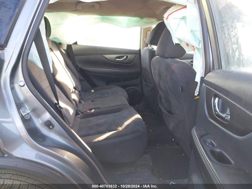 2015 NISSAN ROGUE S - KNMAT2MV2FP567937