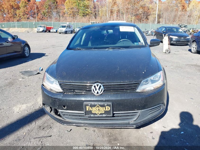 2014 Volkswagen Jetta 2.0L S VIN: 3VW2K7AJ4EM405590 Lot: 40703889