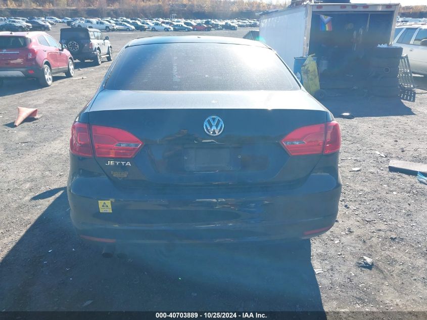 2014 Volkswagen Jetta 2.0L S VIN: 3VW2K7AJ4EM405590 Lot: 40703889