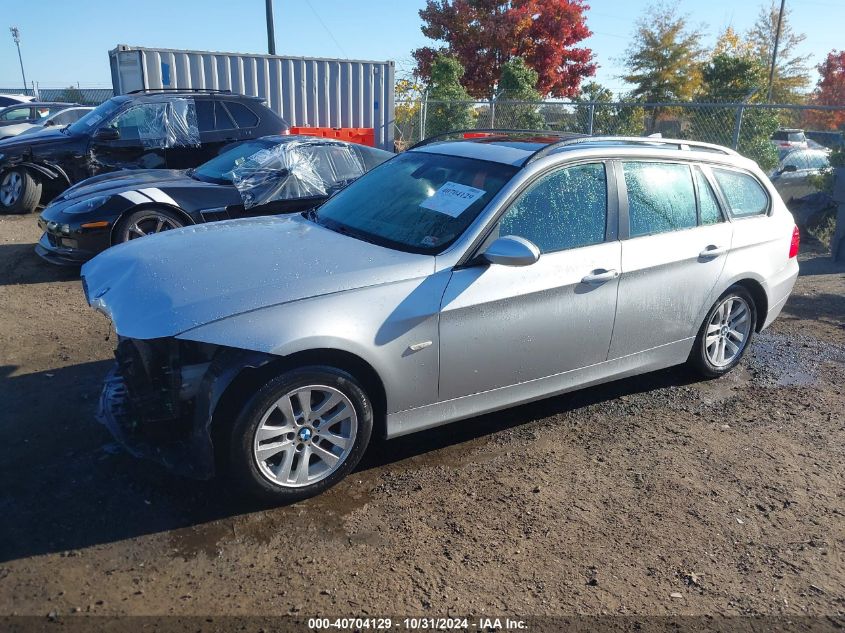 2007 BMW 328Xi VIN: WBAVT73587FZ35557 Lot: 40704129