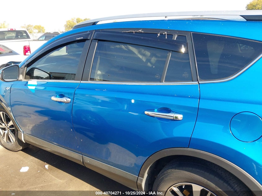 2017 TOYOTA RAV4 XLE - JTMWFREVXHJ721773