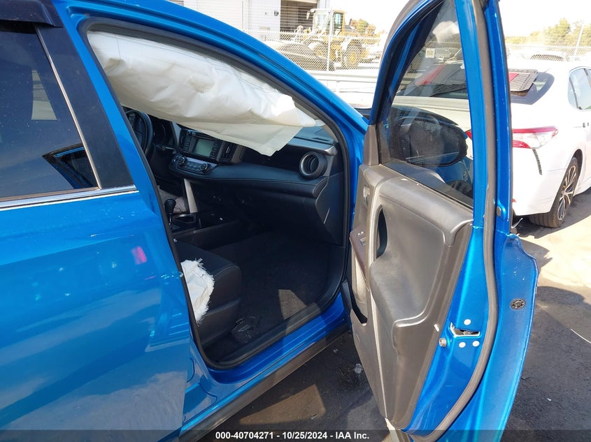 2017 TOYOTA RAV4 XLE - JTMWFREVXHJ721773