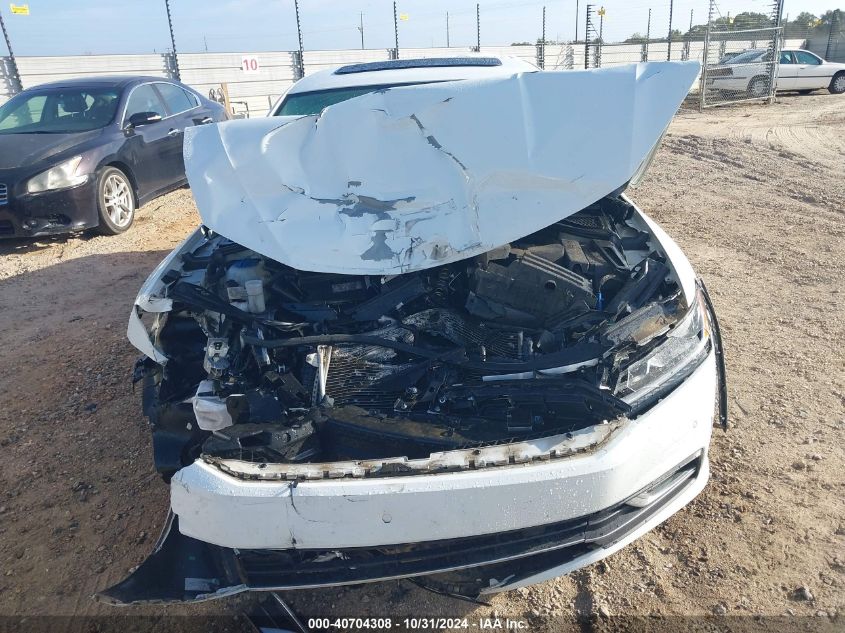 2017 VOLKSWAGEN PASSAT 1.8T SE - 1VWGT7A35HC050150