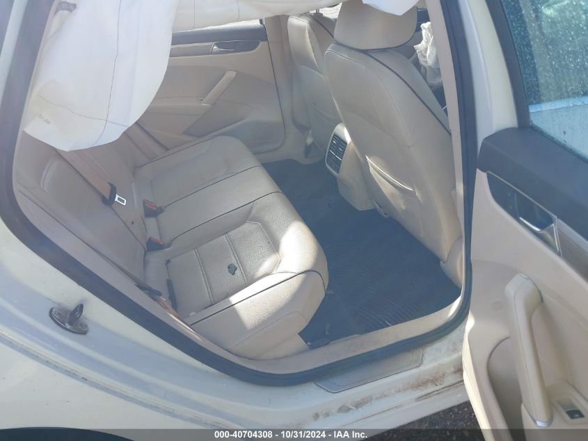 2017 VOLKSWAGEN PASSAT 1.8T SE - 1VWGT7A35HC050150