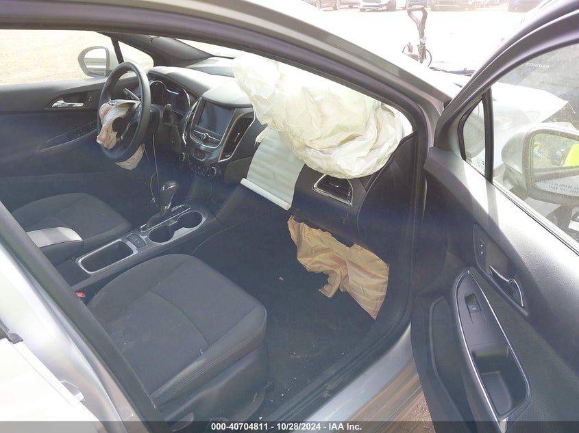 2019 CHEVROLET CRUZE VIN: 1G1BE5SM8K7101927