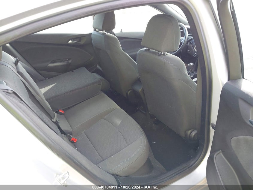 2019 CHEVROLET CRUZE VIN: 1G1BE5SM8K7101927