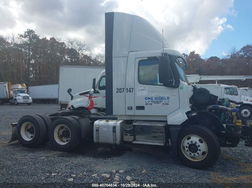 2020 Volvo Vnl VIN: 4V4NC9EG4LN257147 Lot: 40704834