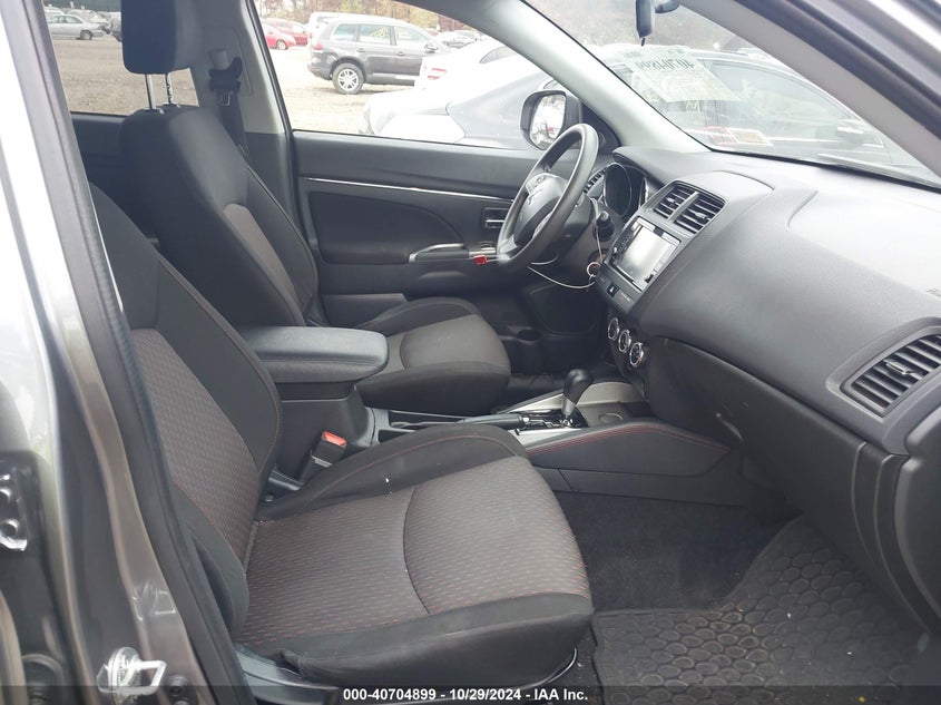 VIN JA4AP3AU6JU024374 2018 MITSUBISHI OUTLANDER SPORT 2.0 ES/2.0 LE