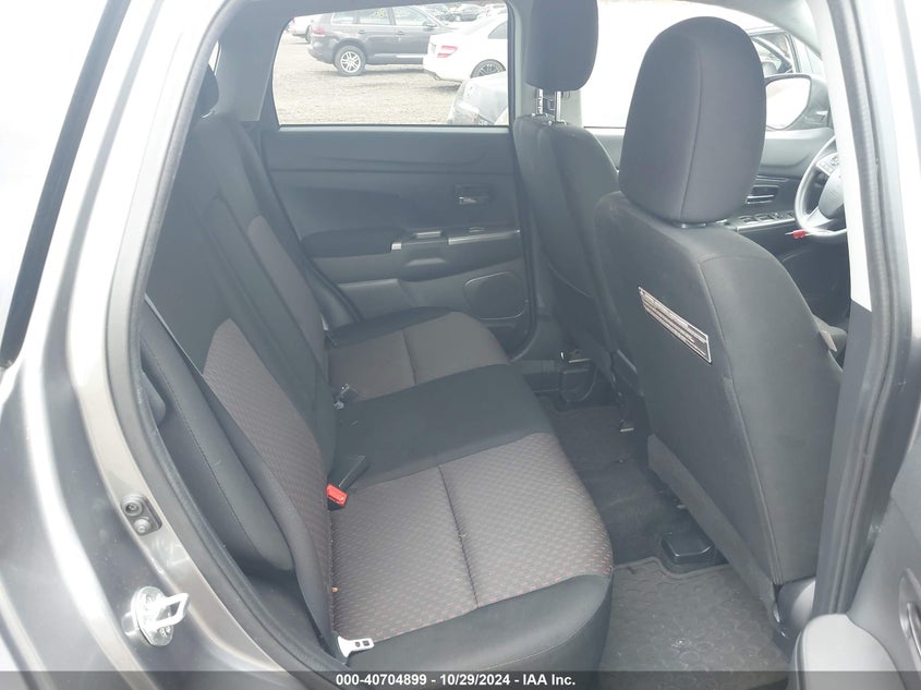 VIN JA4AP3AU6JU024374 2018 MITSUBISHI OUTLANDER SPORT 2.0 ES/2.0 LE