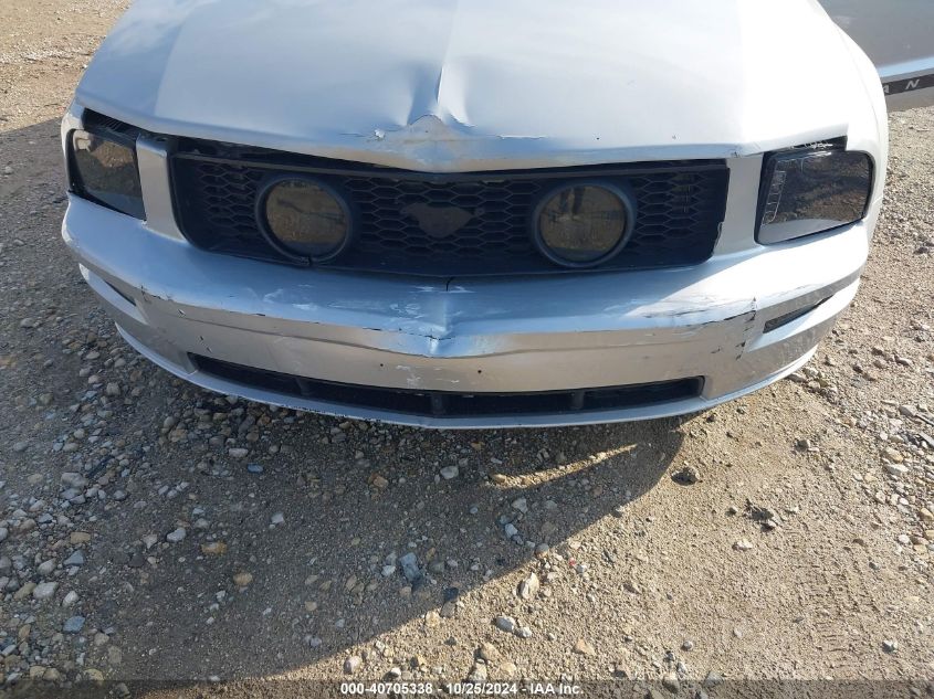 2005 Ford Mustang VIN: 1ZVFT84N655178122 Lot: 40705338