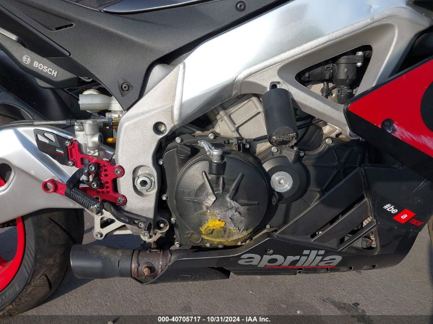 2016 Aprilia Rsv4 Rf/Rr VIN: ZD4RKUB02GS000591 Lot: 40705717