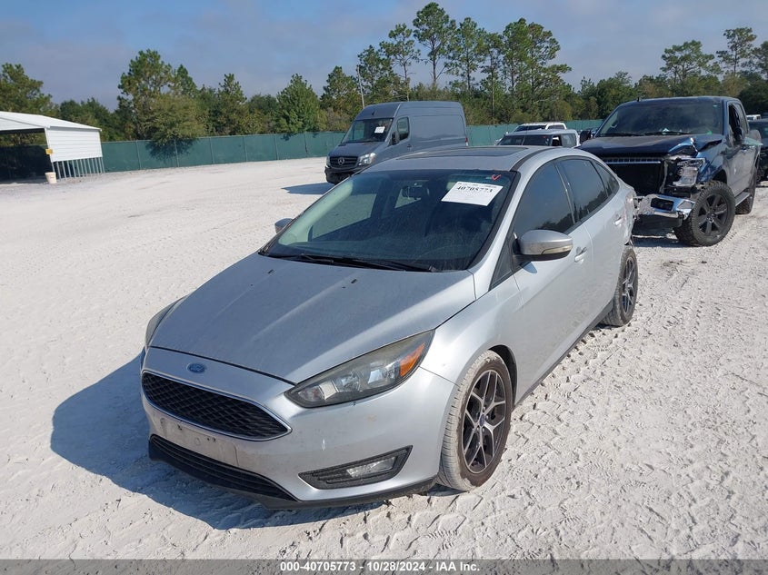 VIN 1FADP3H24HL232170 2017 FORD FOCUS SEL