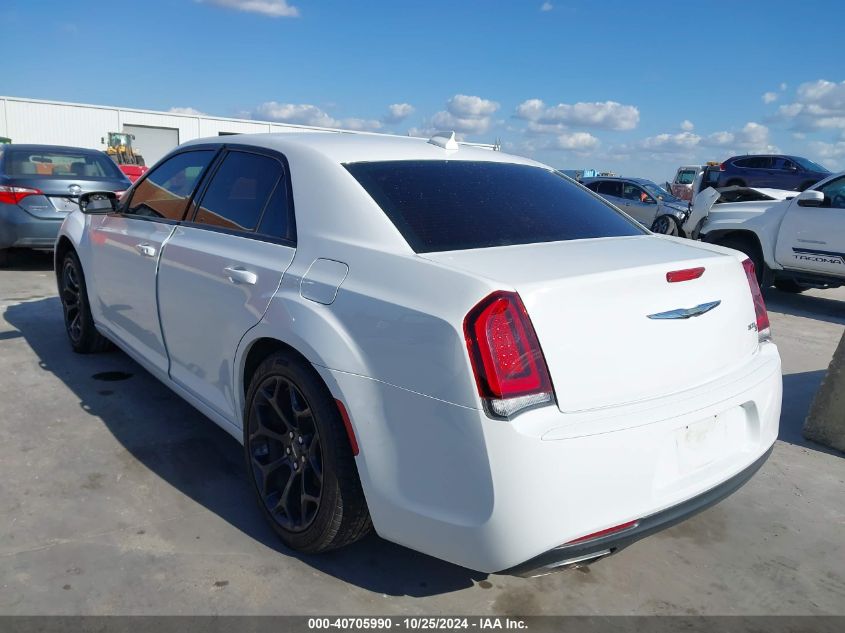 VIN 2C3CCABG0KH601223 2019 CHRYSLER 300 no.3