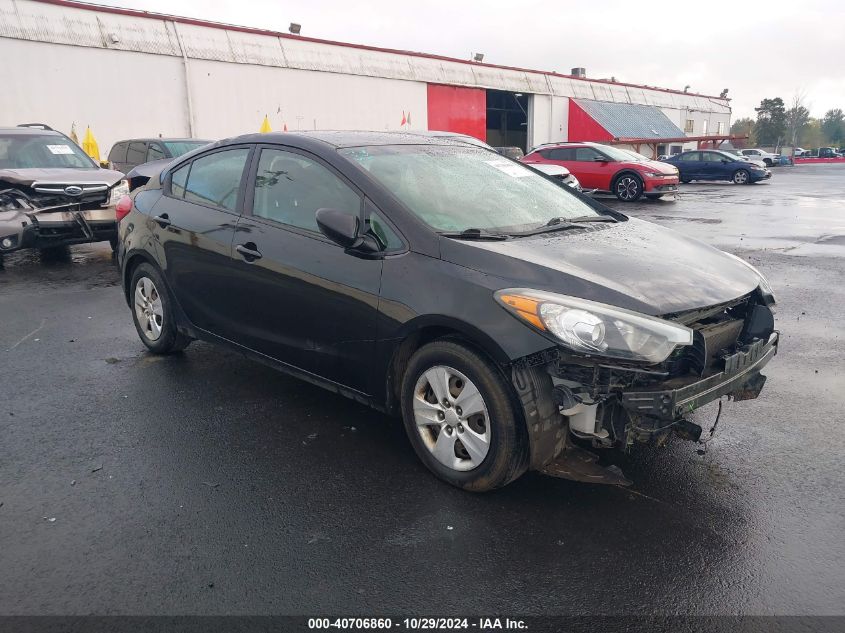 VIN KNAFK4A64F5424837 2015 KIA Forte, LX no.1