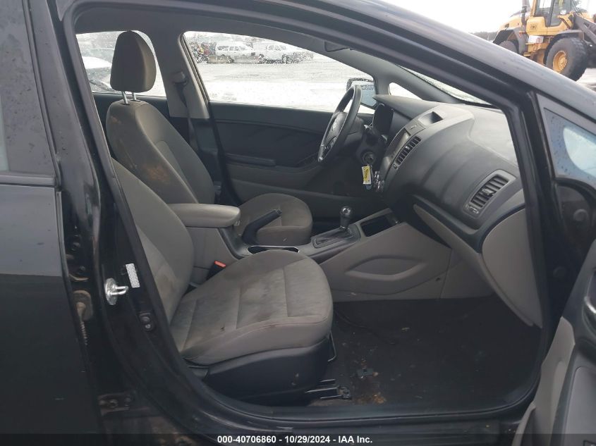 VIN KNAFK4A64F5424837 2015 KIA Forte, LX no.5