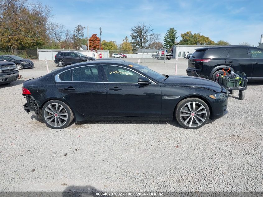 2017 Jaguar Xe 35T Prestige VIN: SAJAK4BV9HA960892 Lot: 40707092