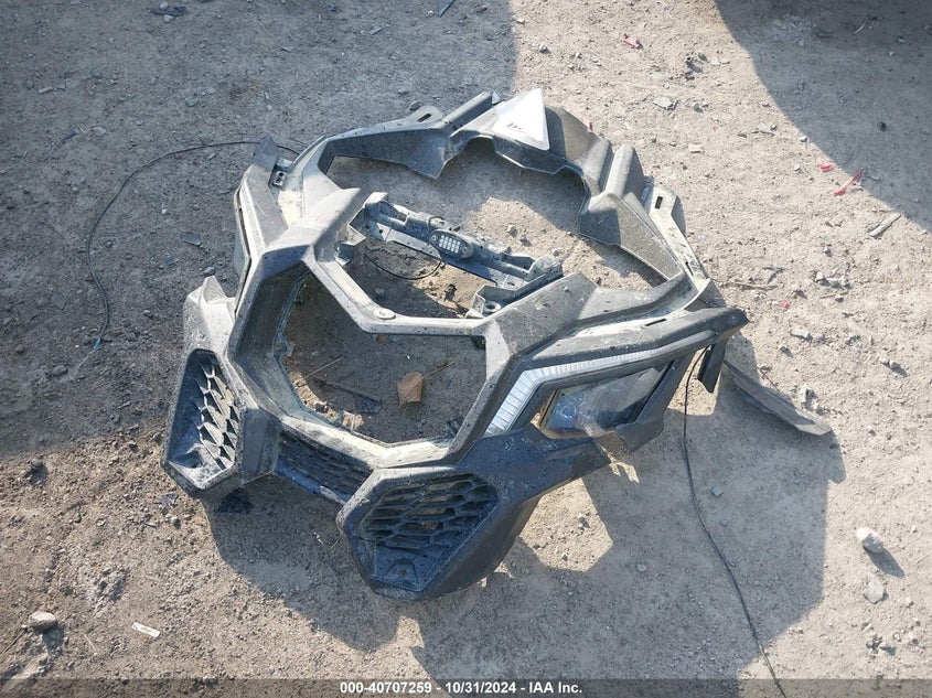 VIN 3JBVGAW26HK000608 2017 CAN-AM MAVERICK X3 TURBO R