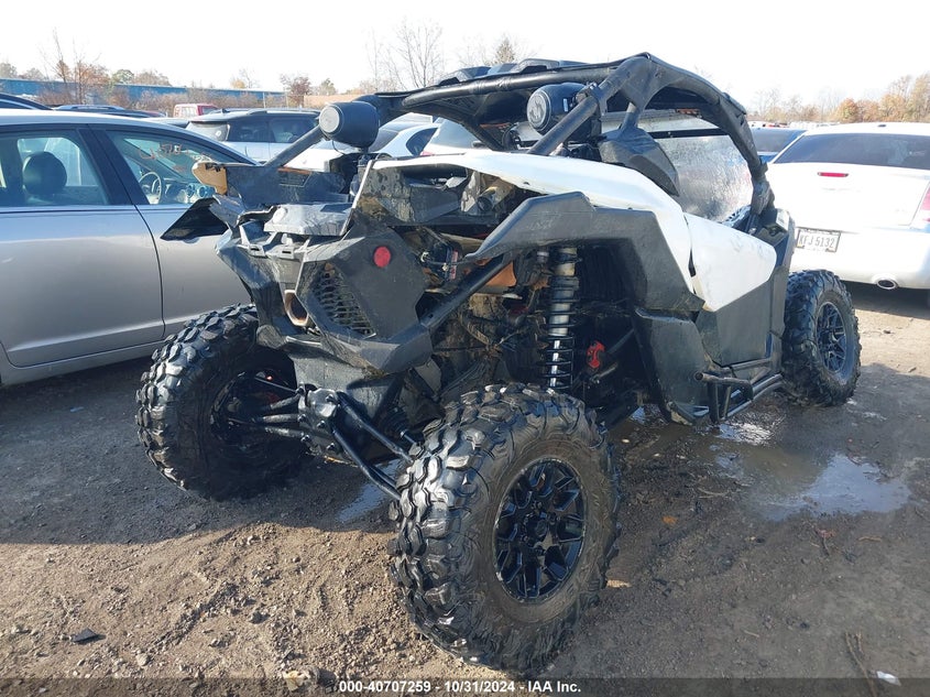 VIN 3JBVGAW26HK000608 2017 CAN-AM MAVERICK X3 TURBO R
