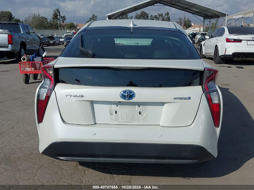 2018 Toyota Prius Two VIN: JTDKBRFU7J3600032 Lot: 40707565