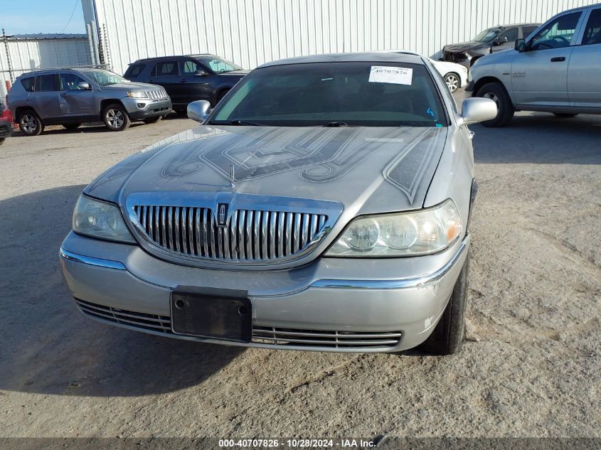 2007 Lincoln Town Car Signature VIN: 1LNHM81V27Y633655 Lot: 40707826