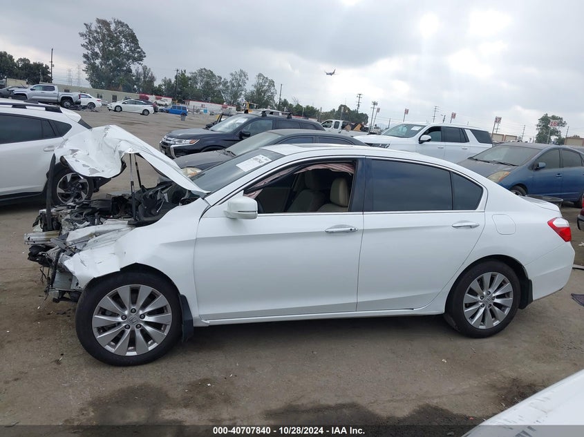 2015 HONDA ACCORD VIN: 1HGCR3F88FA038260