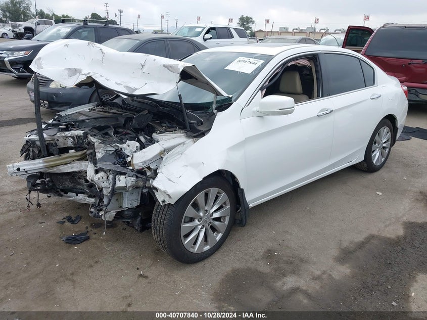 2015 HONDA ACCORD VIN: 1HGCR3F88FA038260