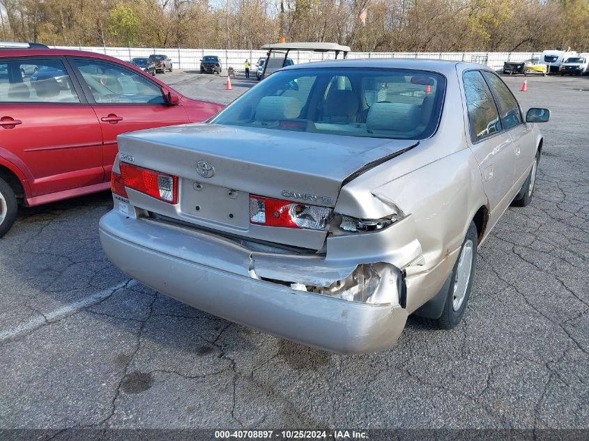 2000 Toyota Camry Ce VIN: 4T1BG22K5YU997026 Lot: 40708897