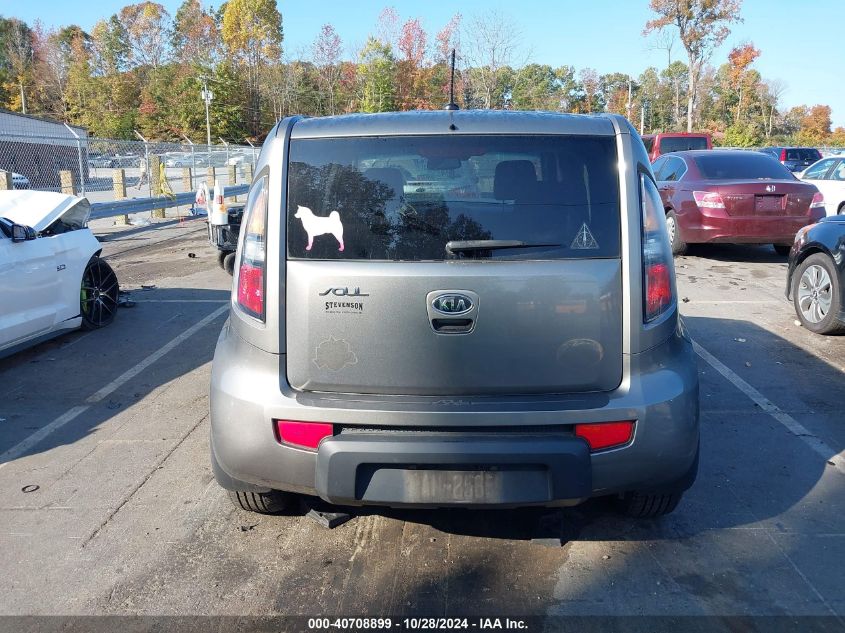 2011 Kia Soul + VIN: KNDJT2A26B7318240 Lot: 40708899