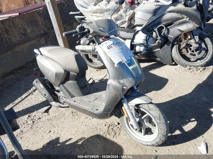 2021 GENUINE SCOOTER CO. BRIO  (VIN: L4HGDTC10M6000145)