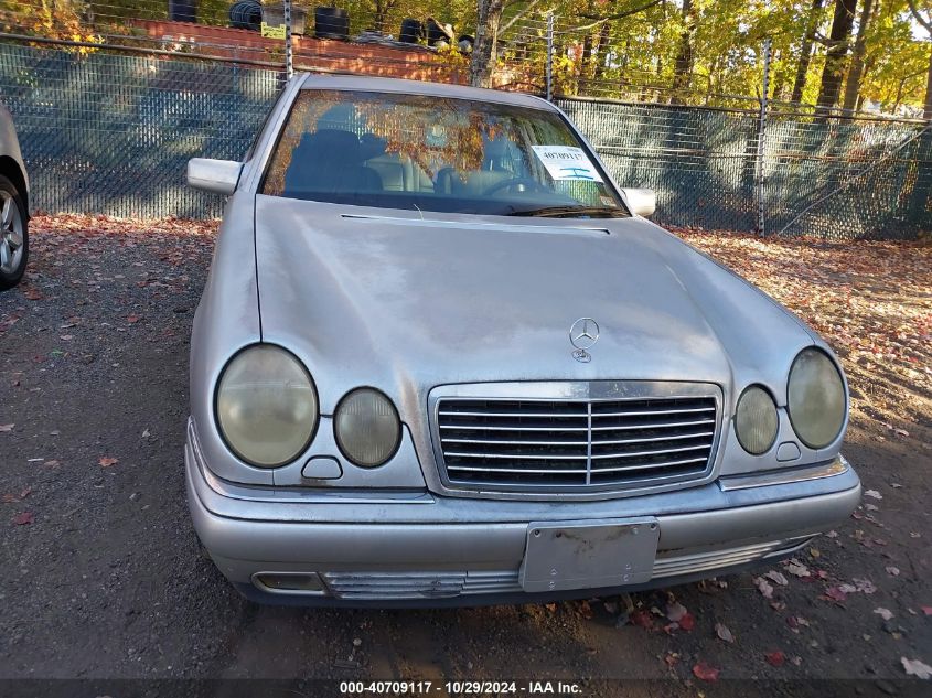 1997 Mercedes-Benz E 420 VIN: WDBJF72F4VA418798 Lot: 40709117