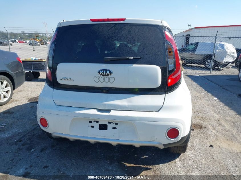 2018 Kia Soul + VIN: KNDJP3A52J7898900 Lot: 40709473